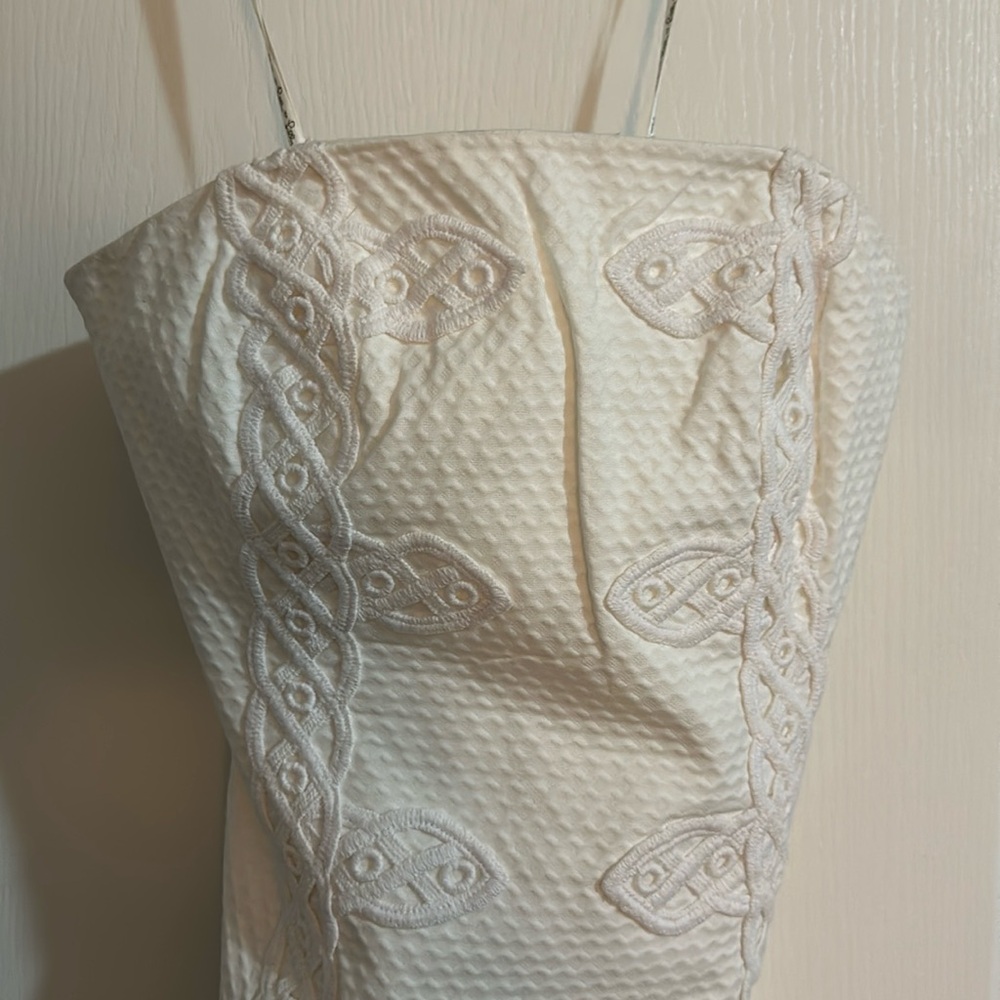 Lily Pulitzer size 00 strapless ivory dress. Excellent. formal, sorority.